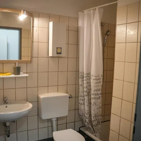 Ruhrgebiet Koeniggraetzer Links * גלזנקירכן